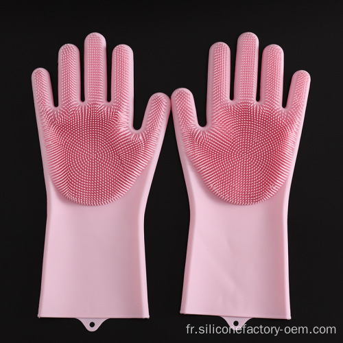 Gants en silicone nettoyant les gants de lave-vaisselle de la cuisine